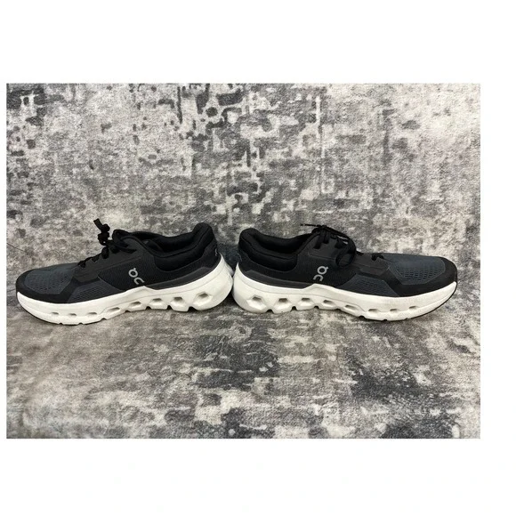 On Cloud runner 2 Women Size 8 Black White Running Shoes Sneakers Athleisure Gym - Picture 9 of 9